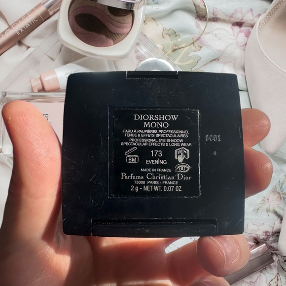 DIOR mono eyeshadow in shade #172 evening - Picture 3 of 3